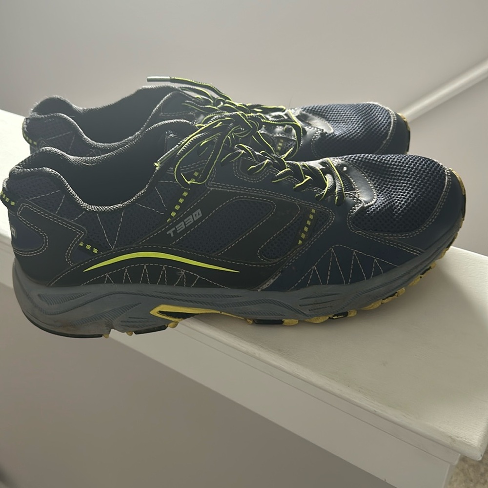 Tesla T330 Hiking Shoes size 13